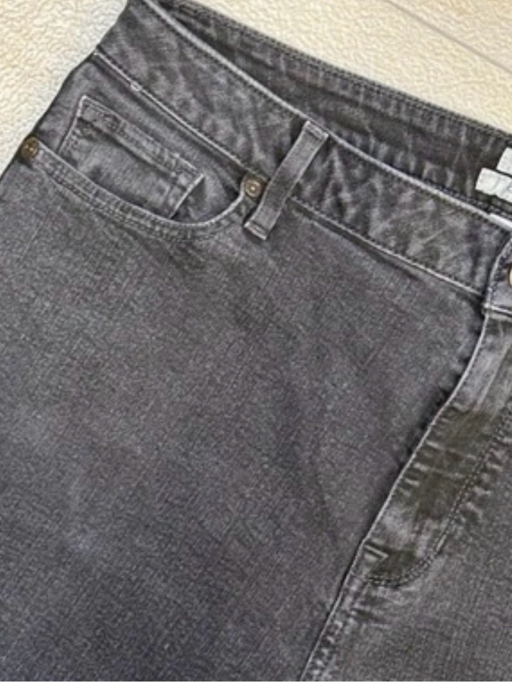 L.L.Bean Classic Fit Jeans Size 16 T Black Denim
High Rise Straight Leg Women - Picture 4 of 7